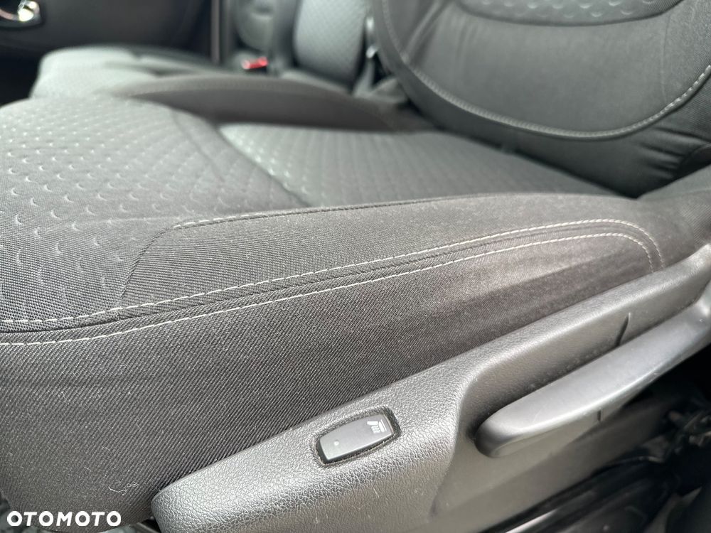 Opel Vivaro - 30