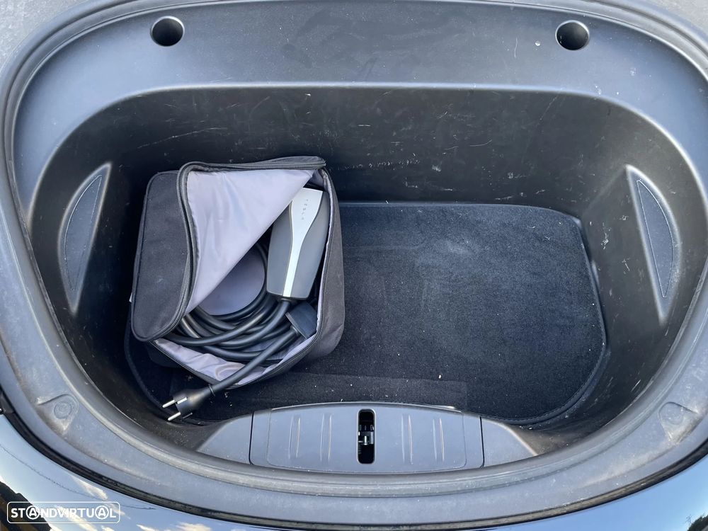 Tesla Model 3 RWD - 27