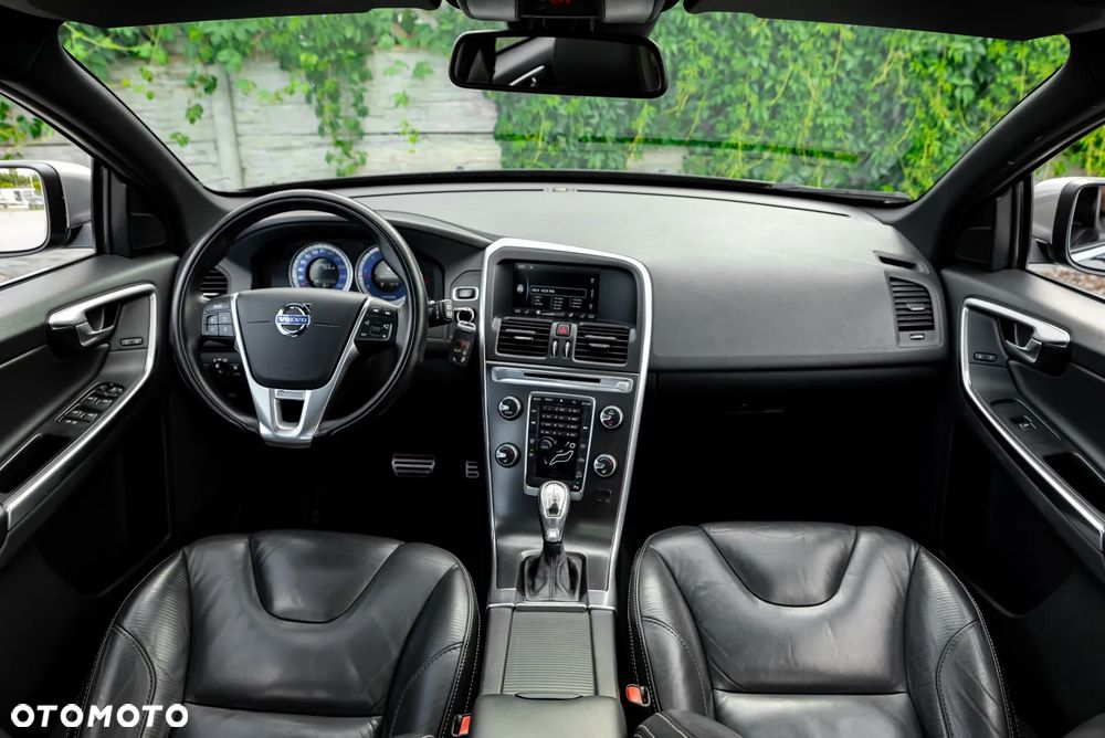 Volvo XC 60 D5 AWD RDesign - 29