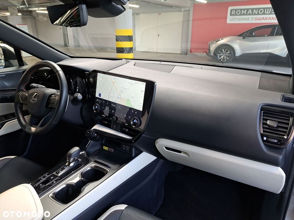 Lexus NX 350h Omotenashi AWD - 12