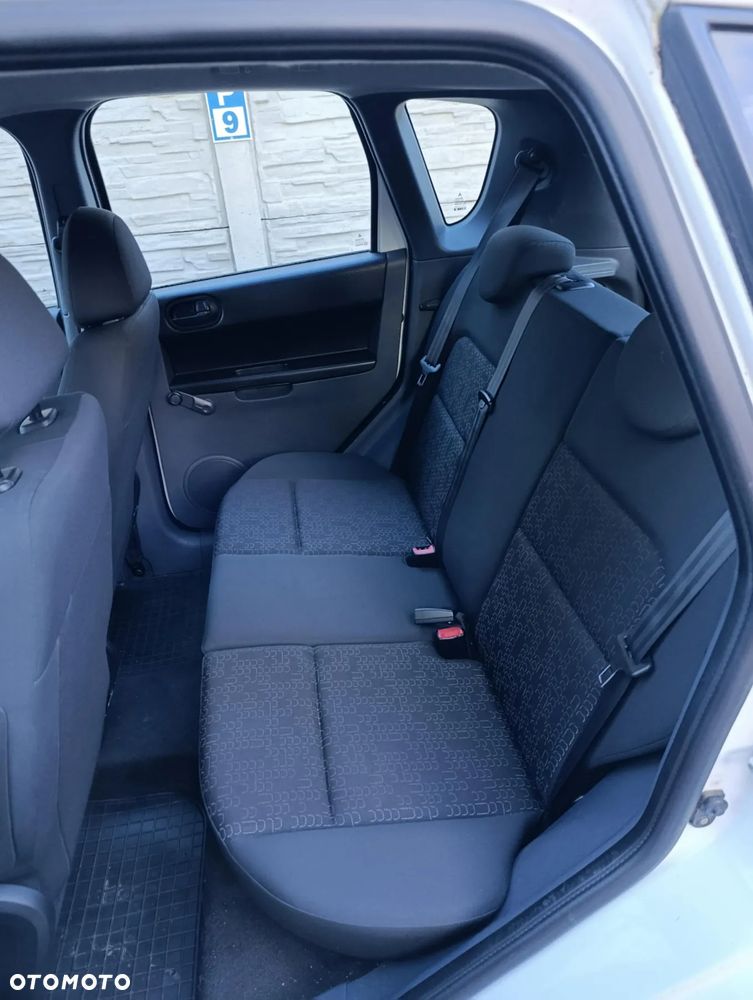 Mitsubishi Colt 1.1 - 11