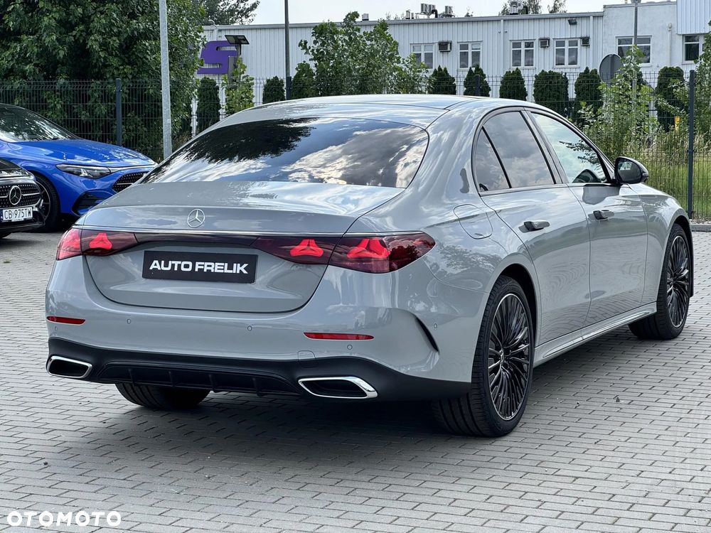 Mercedes-Benz Klasa E 220 d mHEV 4-Matic AMG 9G-Tronic - 10