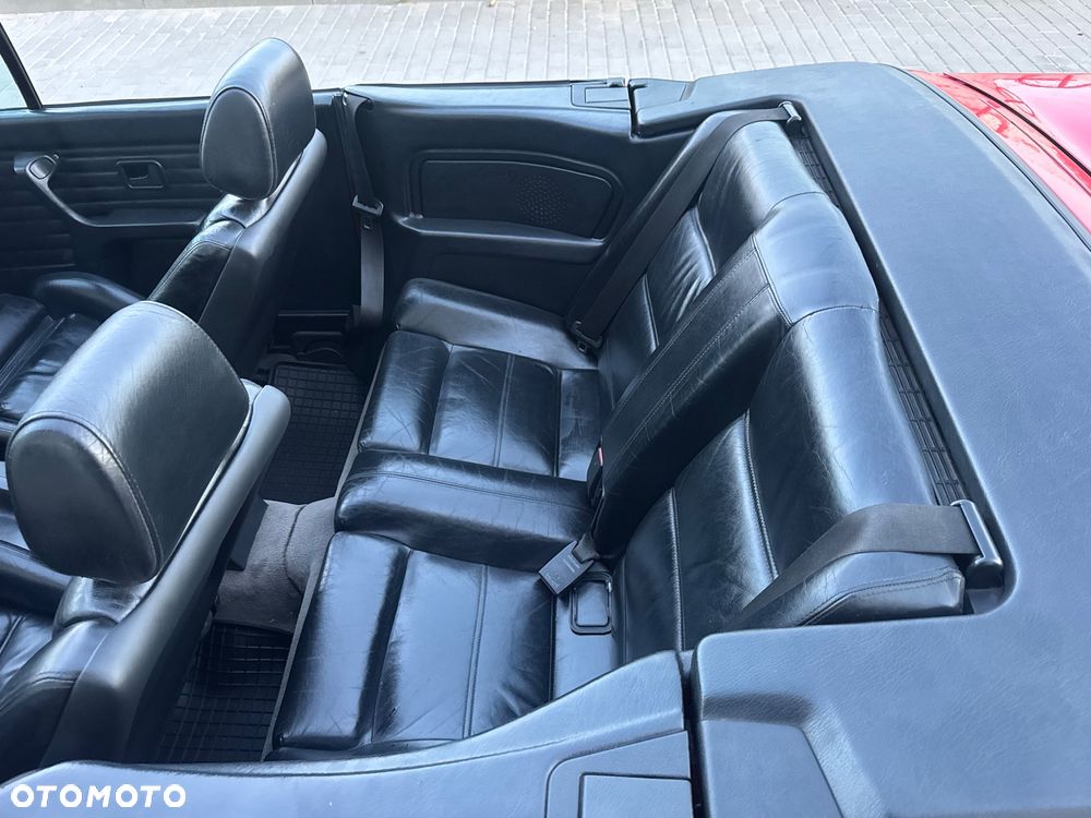 BMW Seria 3 320i - 15