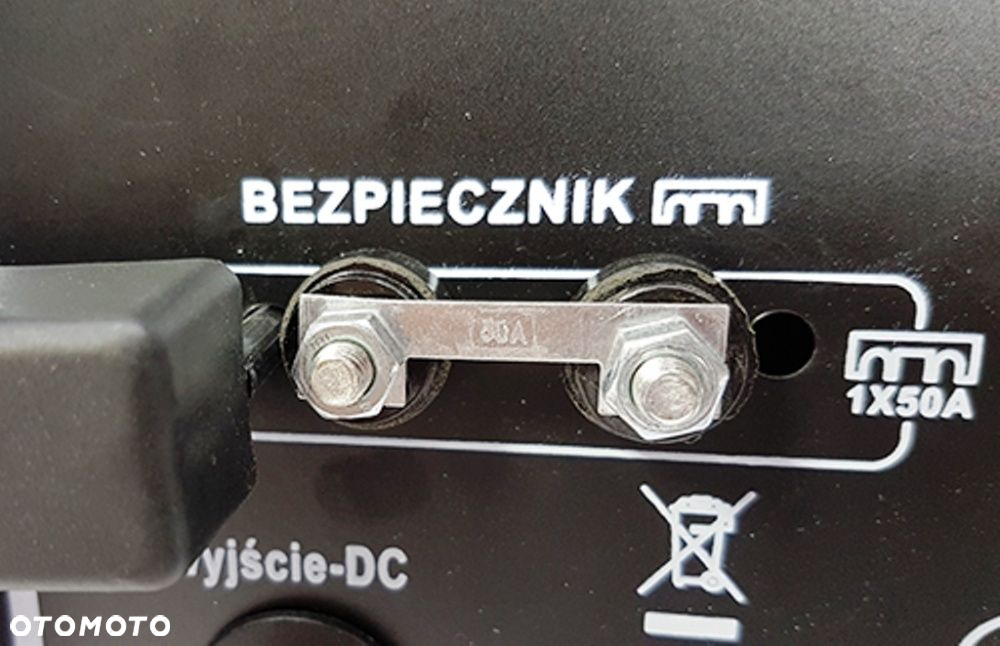 Prostownik samochodowy Szybkie ładowanie GZL50 12/24V 50A MarPol - 3