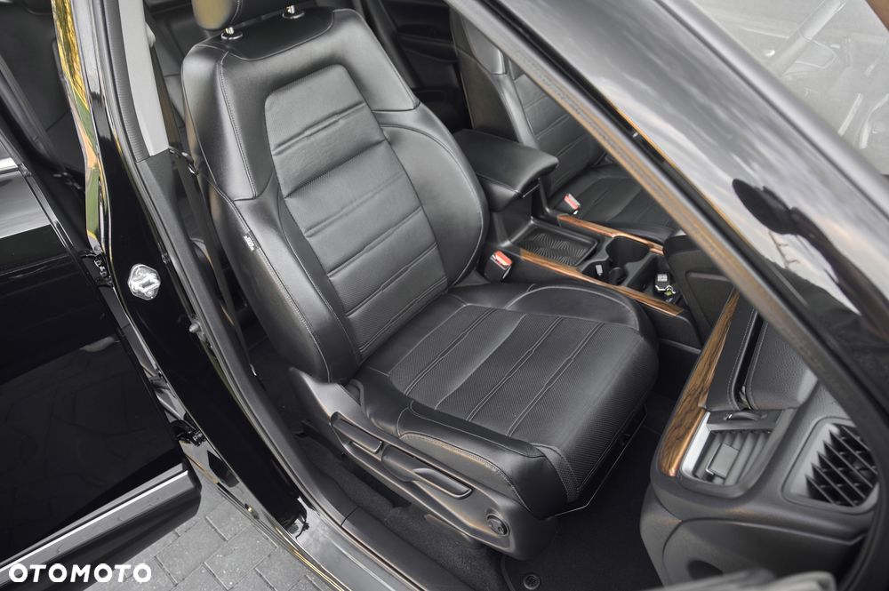 Honda CR-V 1.5T 4WD CVT Executive - 23