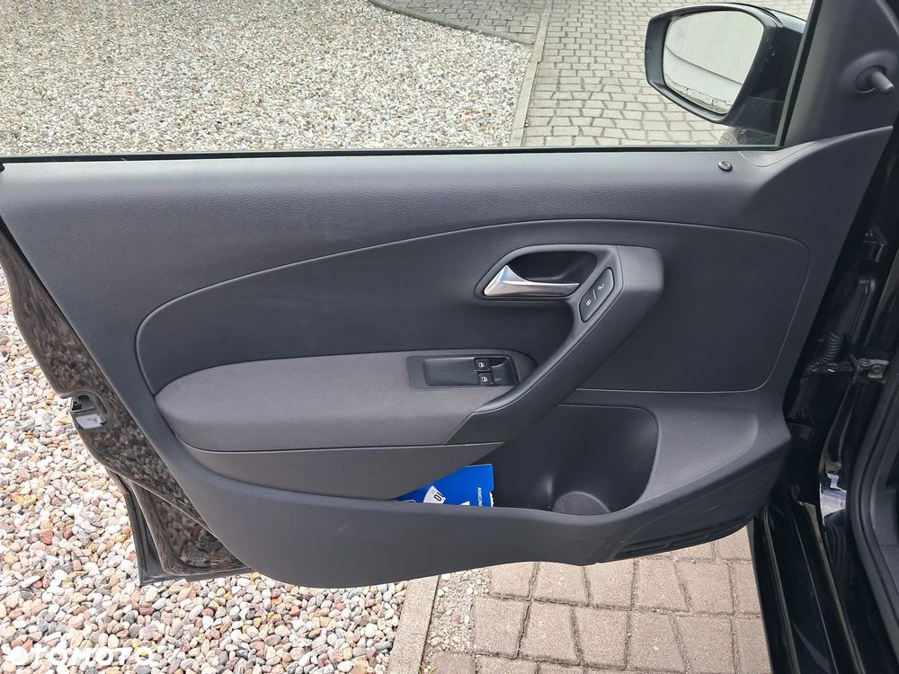 Volkswagen Polo - 9