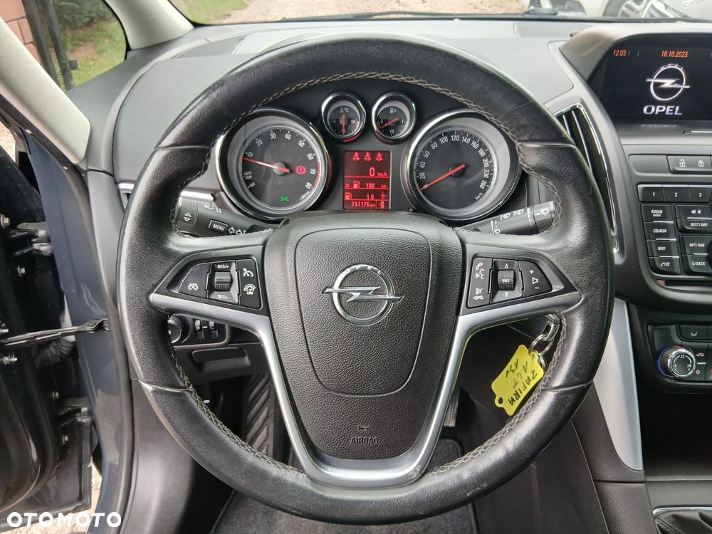 Opel Zafira 1.4 T Enjoy - 21