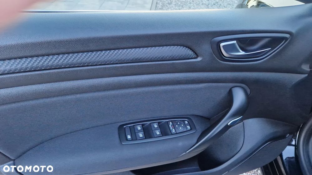 Renault Megane BLUE dCi 115 EDC BUSINESS EDITION - 21