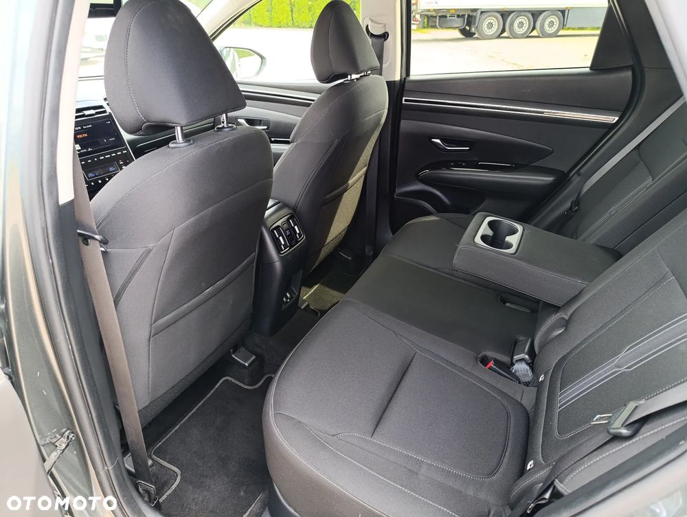 Hyundai Tucson 1.6 T-GDi HEV Executive 4WD - 16