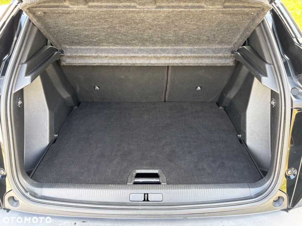 Peugeot 2008 PureTech 130 GT - 22