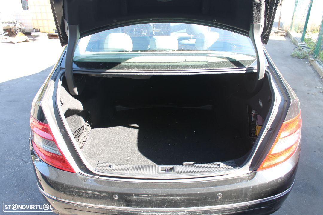 Mercedes C220 de 2007 - 16