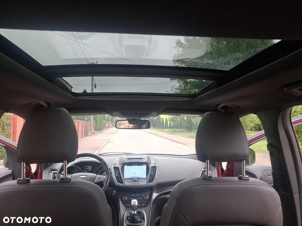 Ford Kuga 1.5 TDCi 2x4 ST-Line - 22