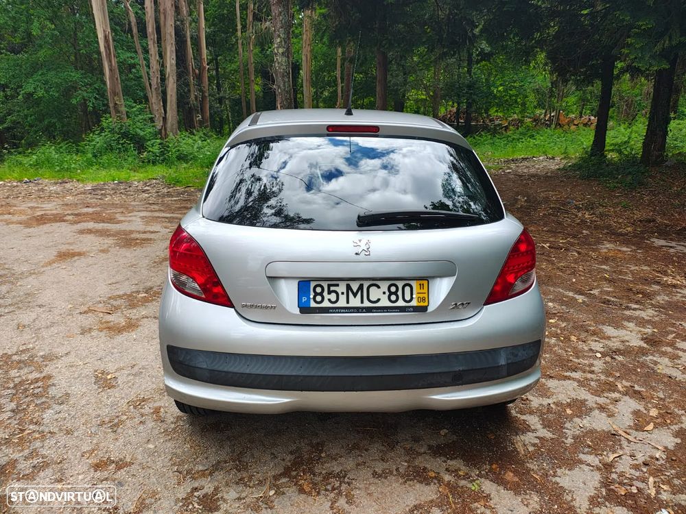 Peugeot 207 1.4 HDi Premium - 9