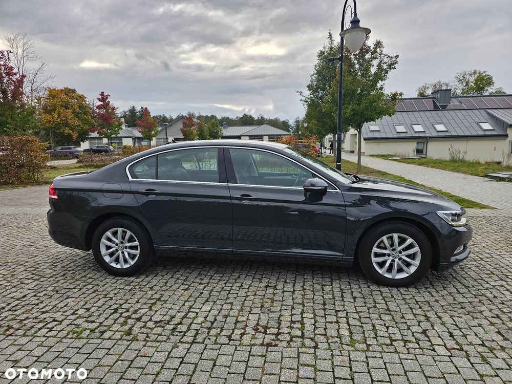 Volkswagen Passat 2.0 TDI BMT Comfortline - 28