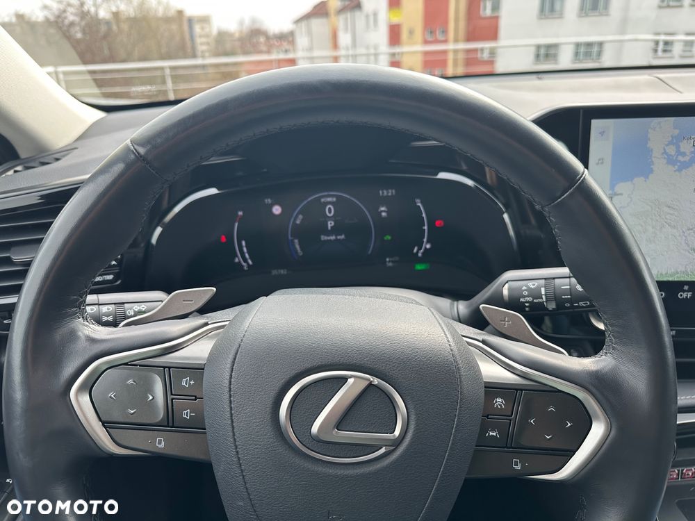 Lexus NX 350h Omotenashi AWD - 30