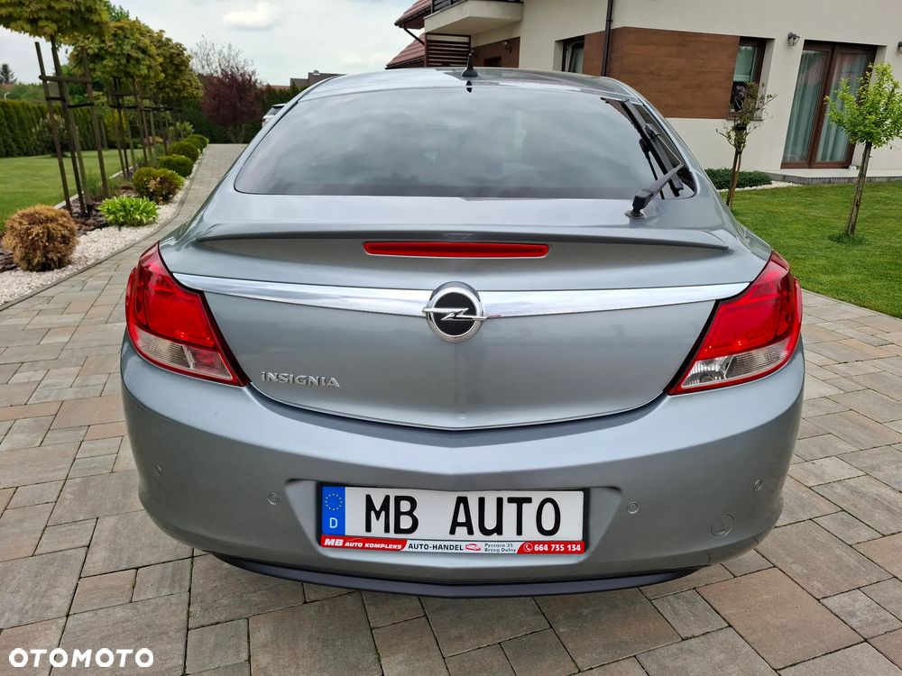 Opel Insignia 1.8 Design Edition - 17