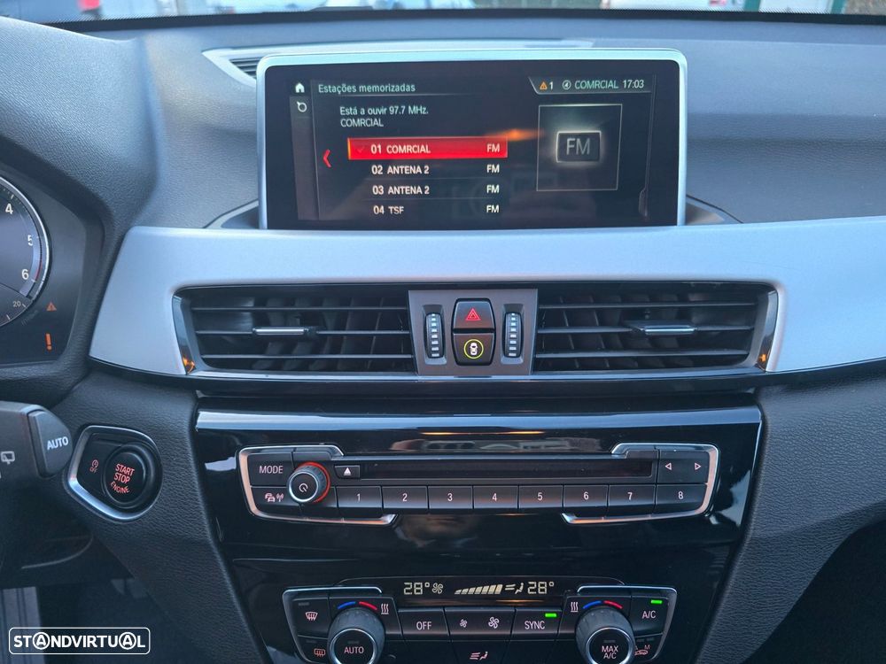 BMW X1 16 d sDrive Auto Line Sport - 32