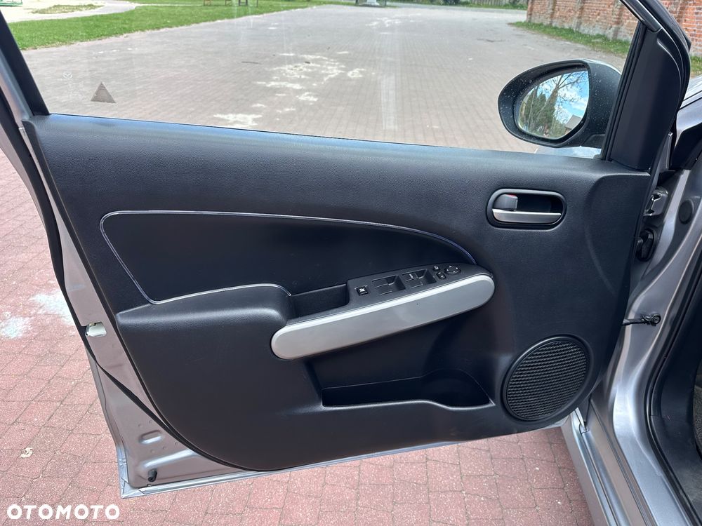 Mazda 2 1.3 Trend & Fun - 15