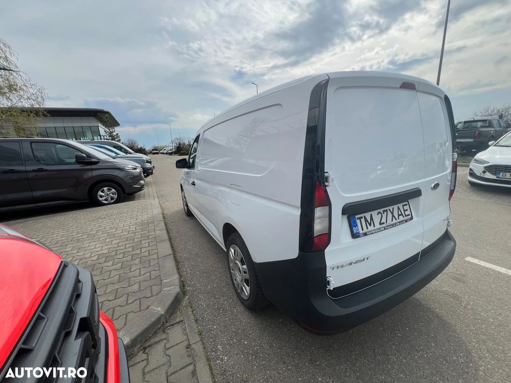 Ford Connect Van - 8