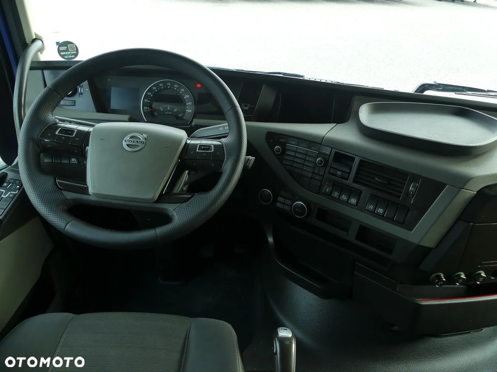 Volvo FH4 460 / EURO 6 / AUTOMAT / I -SHIFT / STANDARD / - 26
