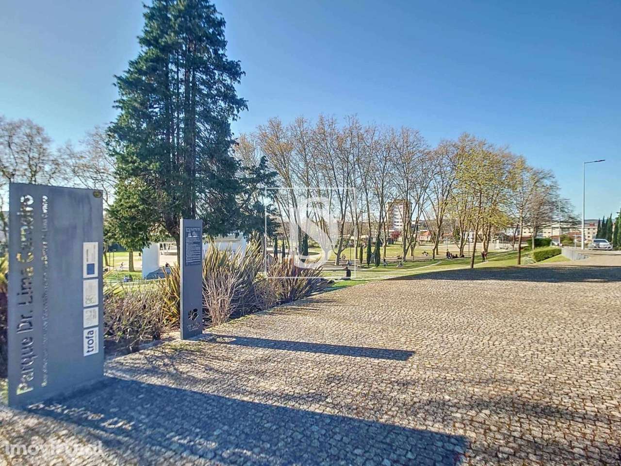 Loja comercial  com uma área bruta de  92m2 muito bem localizado na ci - Grande imagem: 3/28