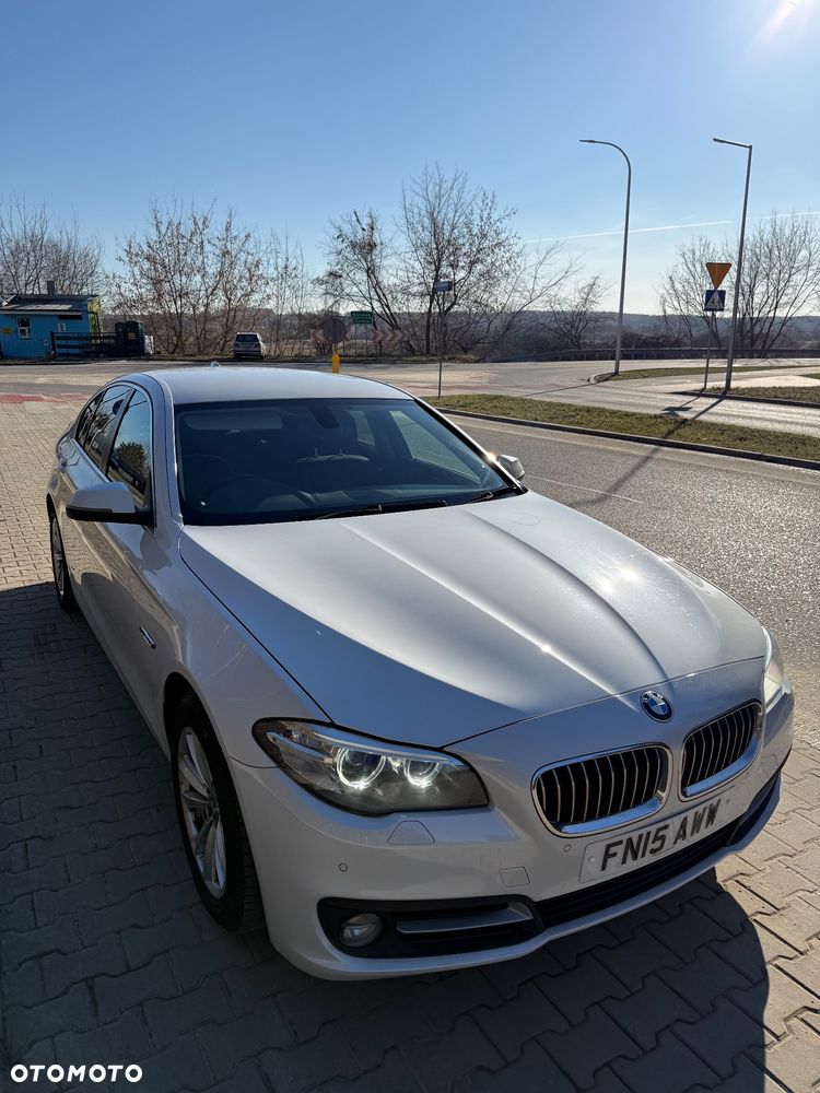 BMW Seria 5 520d Luxury Line - 4