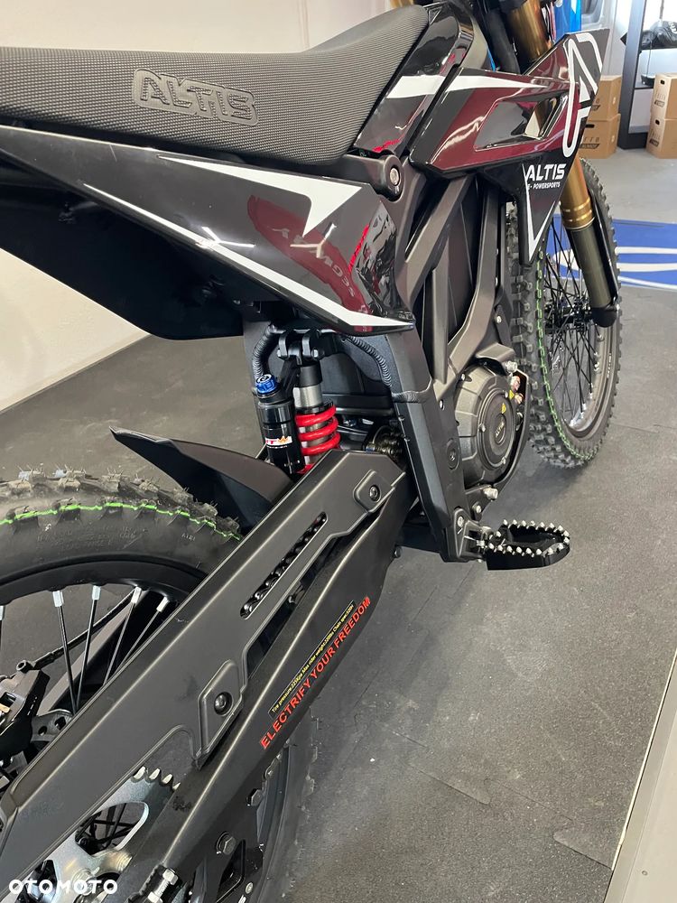 Altis Powersports Sigma - 9