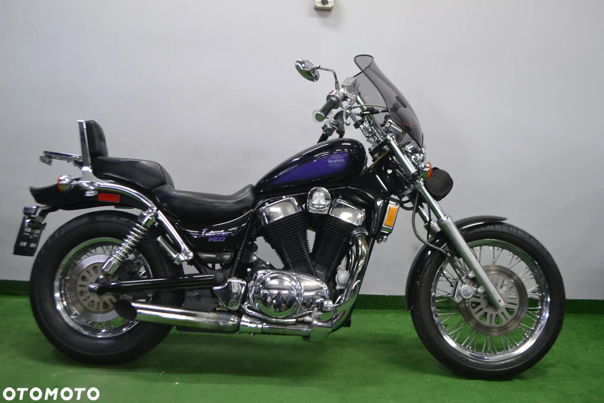 Suzuki Intruder - 2