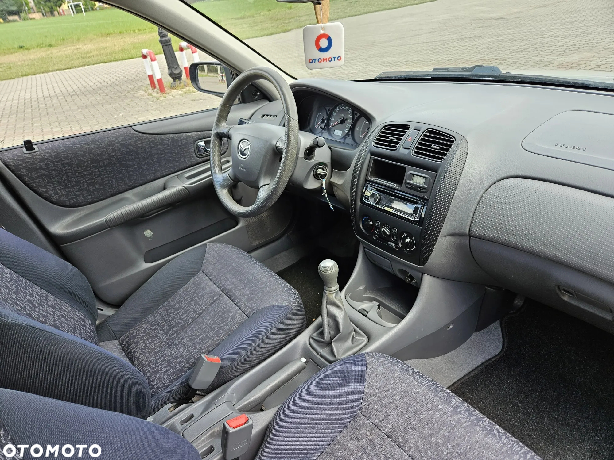 Mazda 323F 1.4 Comfort - 7