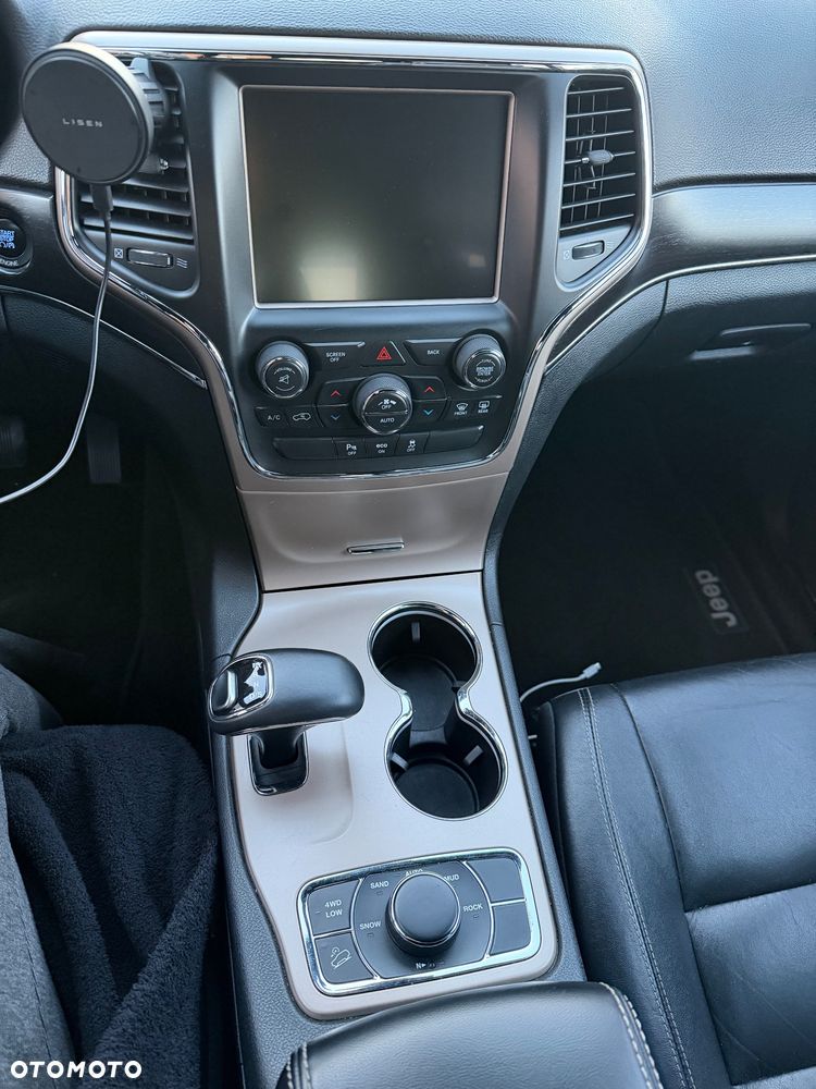 Jeep Grand Cherokee - 9