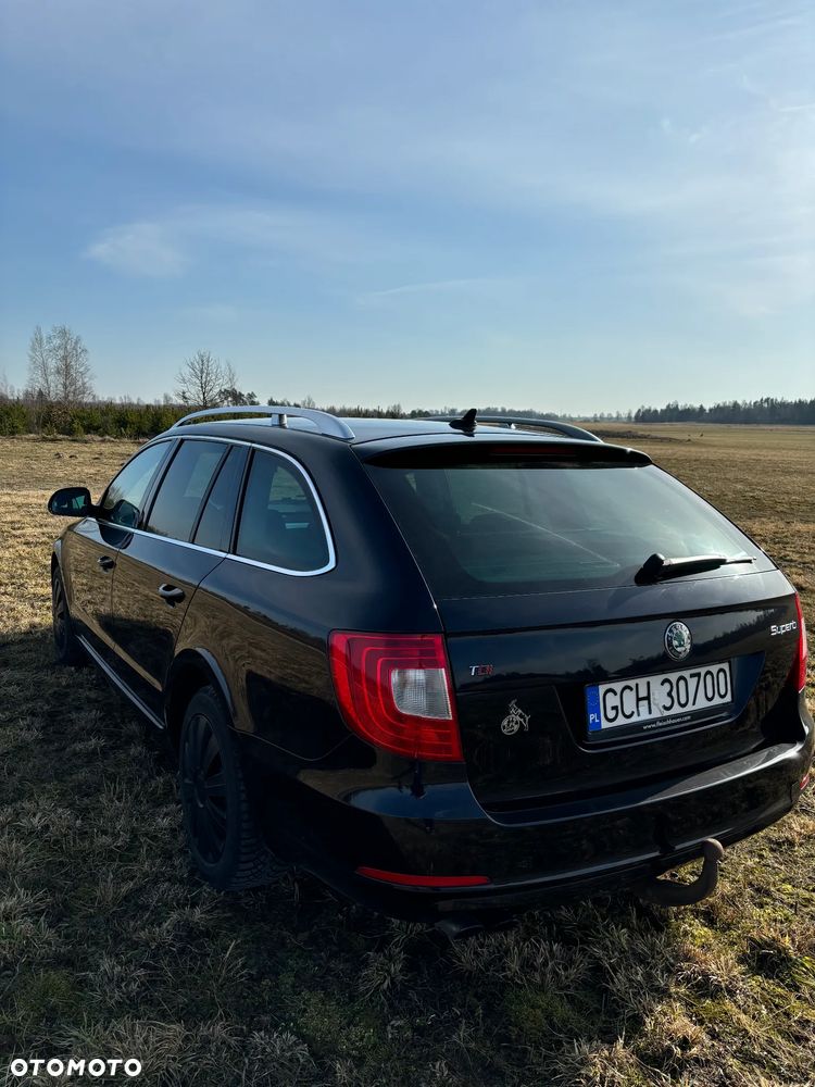 Skoda Superb 2.0 TDI DSG Elegance - 3