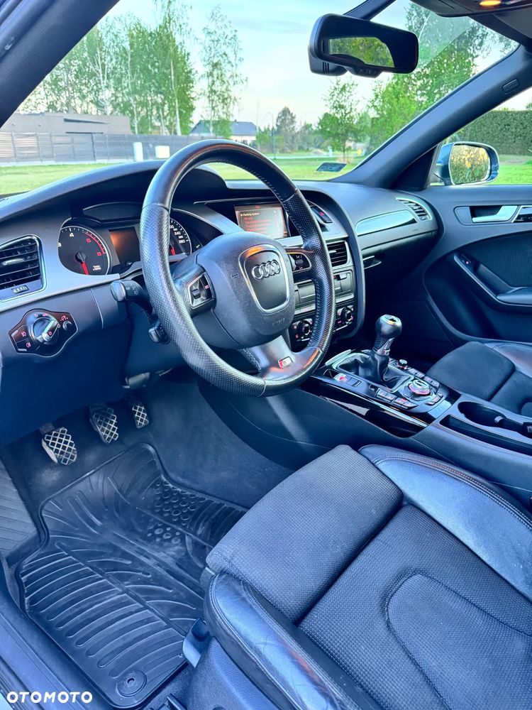 Audi A4 Avant 2.0 TDI - 15