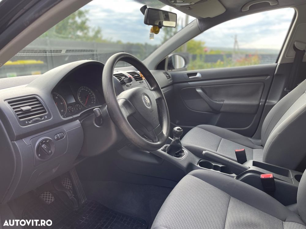 Volkswagen Jetta 1.9 TDI Comfortline - 9