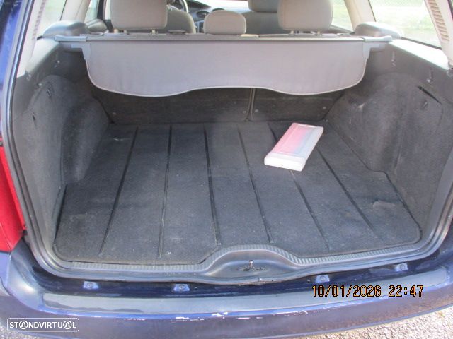 Ford Focus 1.4 Comfort - 11