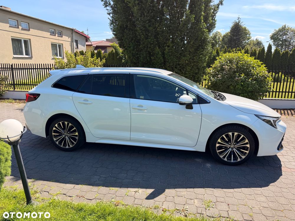 Toyota Corolla 1.8 Hybrid Executive - 13