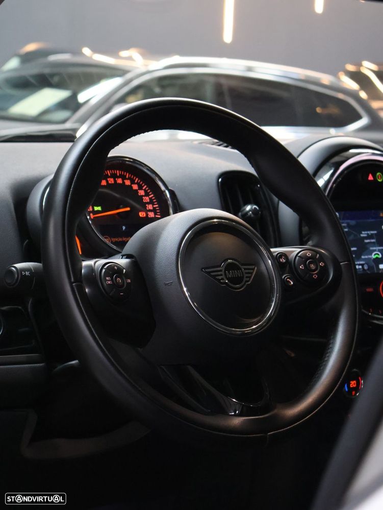 MINI Countryman Cooper SE ALL4 Auto - 21