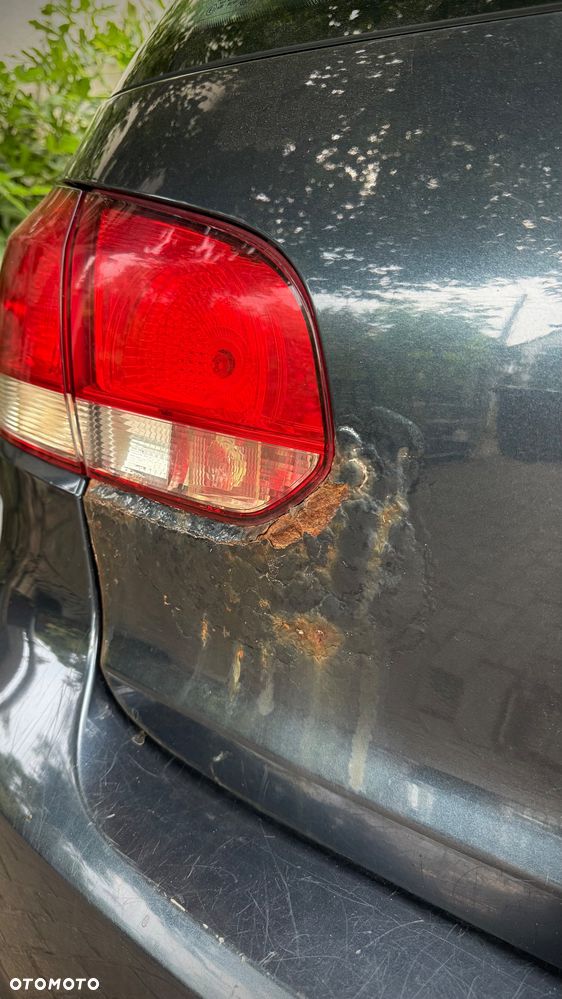 Volkswagen Golf - 6