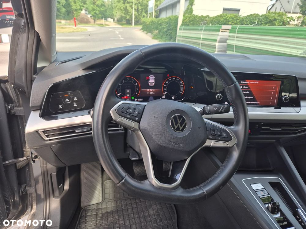 Volkswagen Golf - 18
