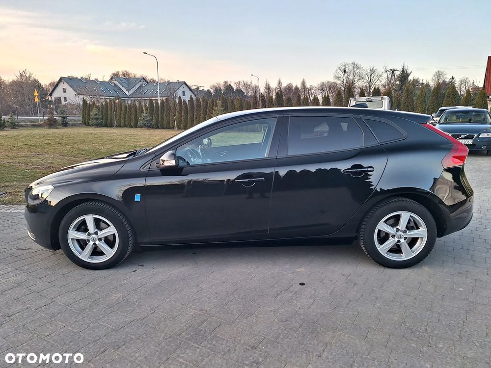 Volvo V40 D2 - 13