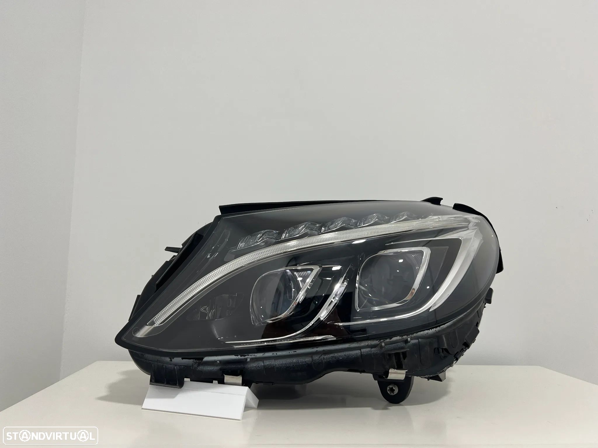Farol Otica Original Mercedes Classe C W205 Led lado Esquerdo - 1