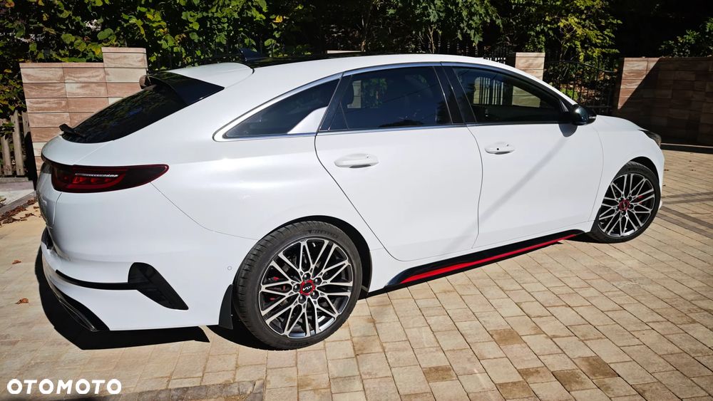 Kia ProCeed 1.6 T-GDI GT DCT - 19