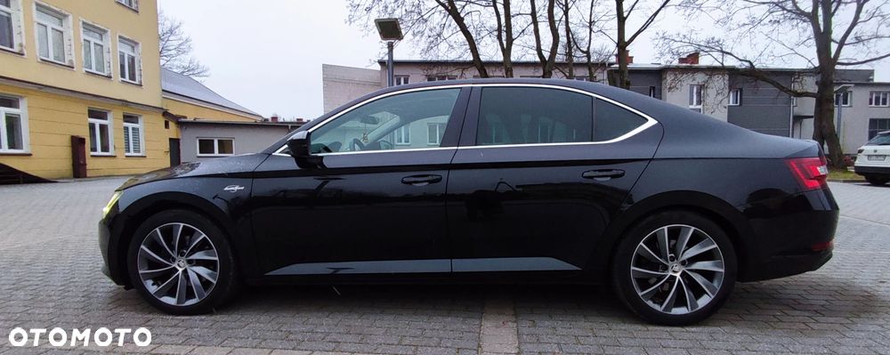 Skoda Superb 2.0 TDI L&K DSG - 2