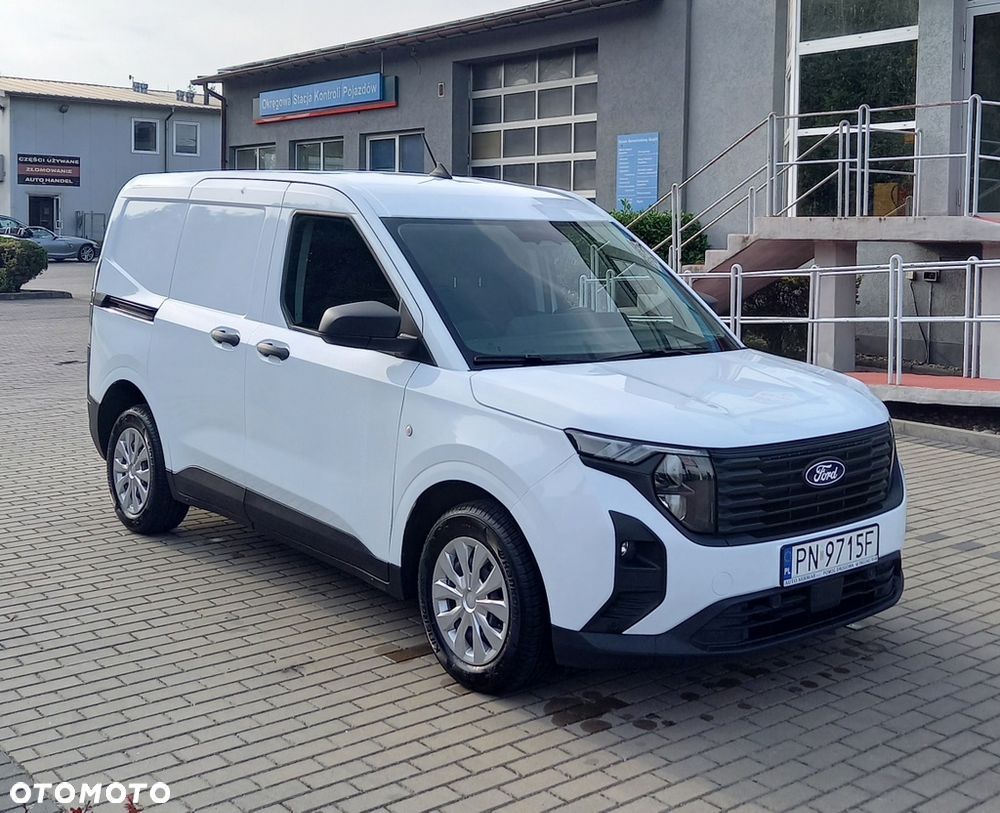 Ford Transit Courier - 1