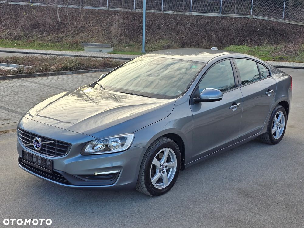 Volvo S60 D3 Geartronic RDesign - 27
