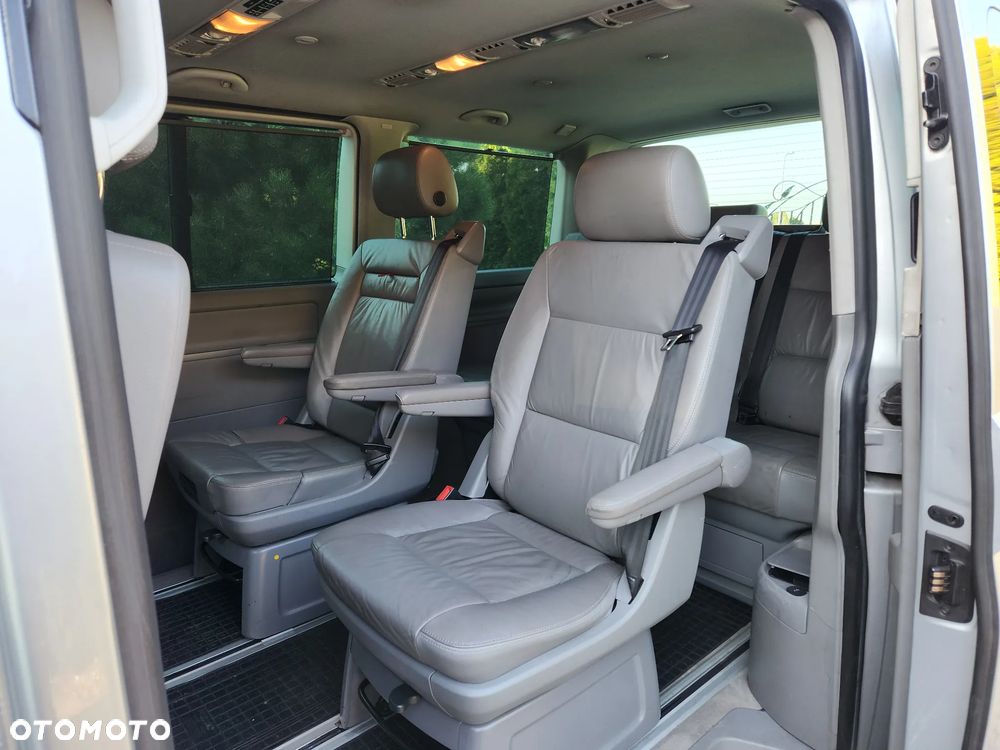Volkswagen Multivan - 7