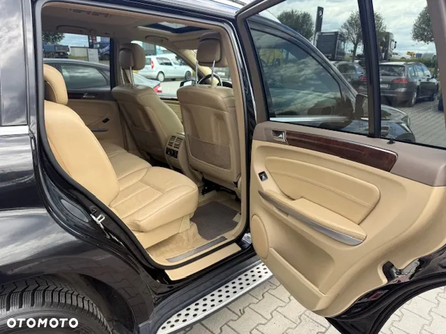 Mercedes-Benz GL 450 CDI - 25