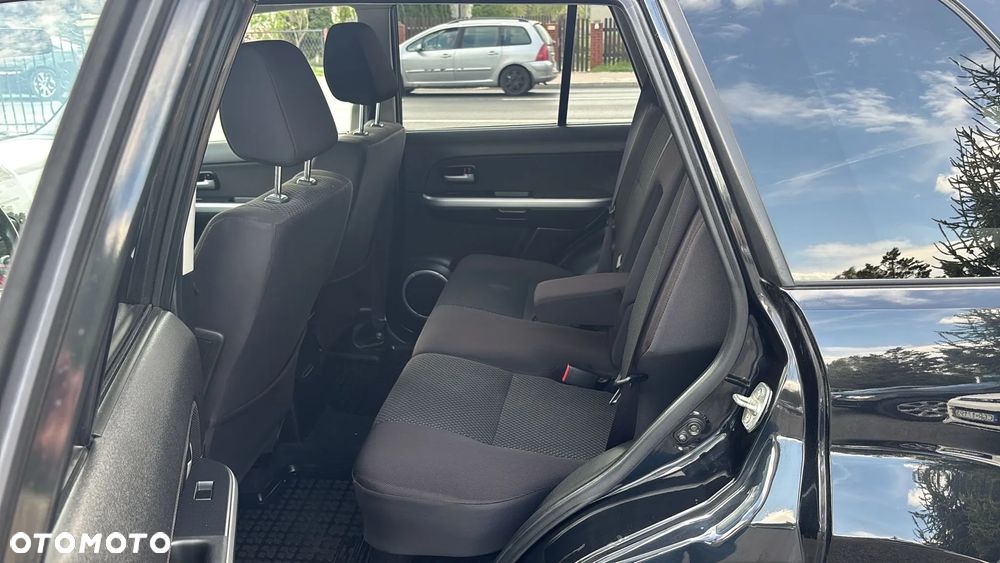 Suzuki Grand Vitara 1.9 DDiS Comfort DPF - 15