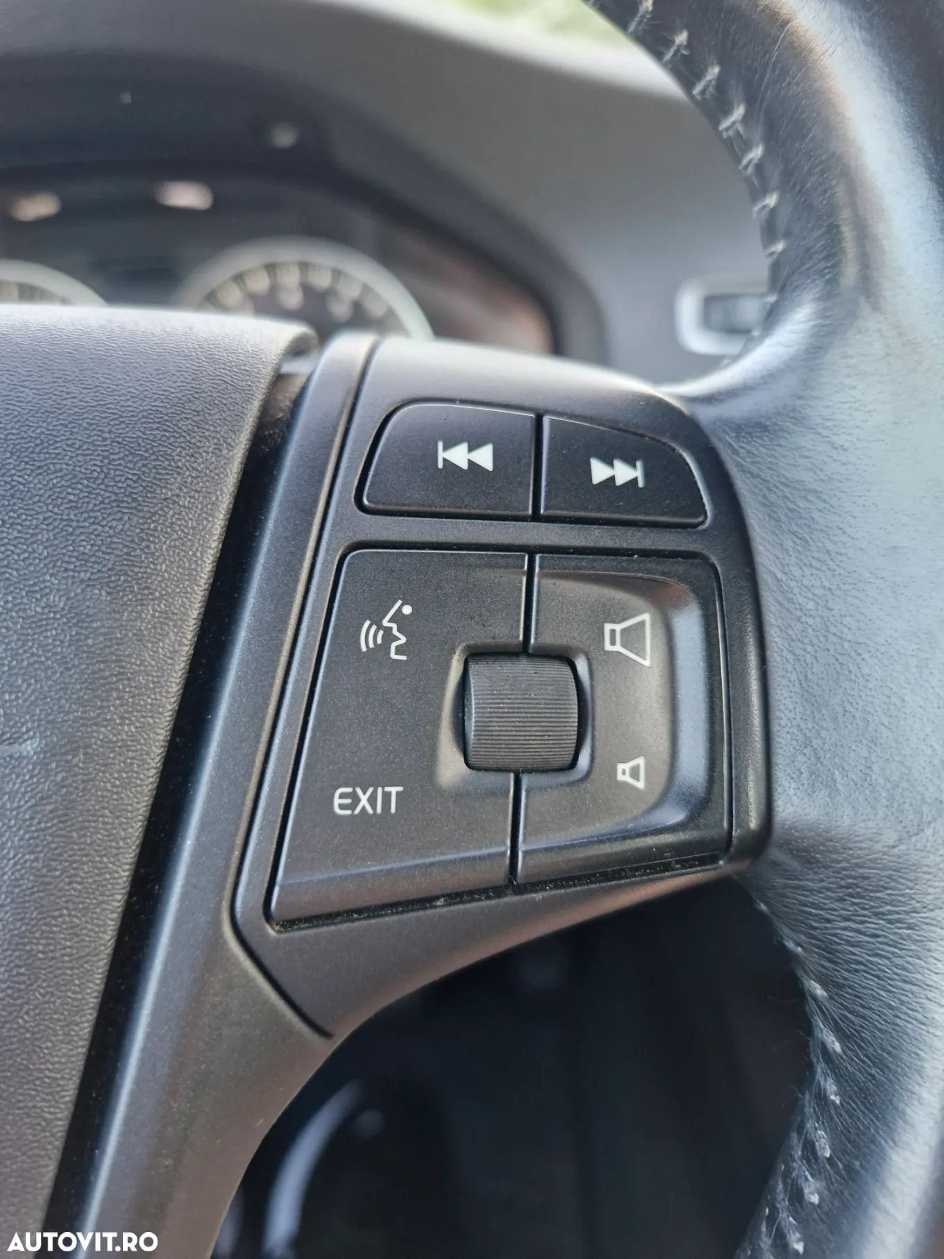 Volvo V60 T4 Basic - 35