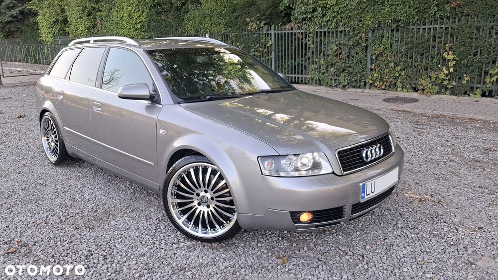 Audi A4 Avant - 1