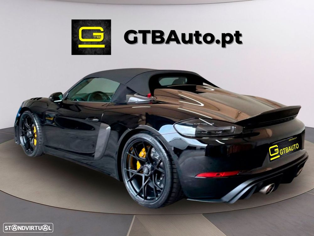 Porsche 718 Spyder - 22